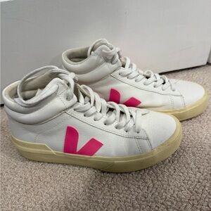 Veja Women's White and Pink Sneakers